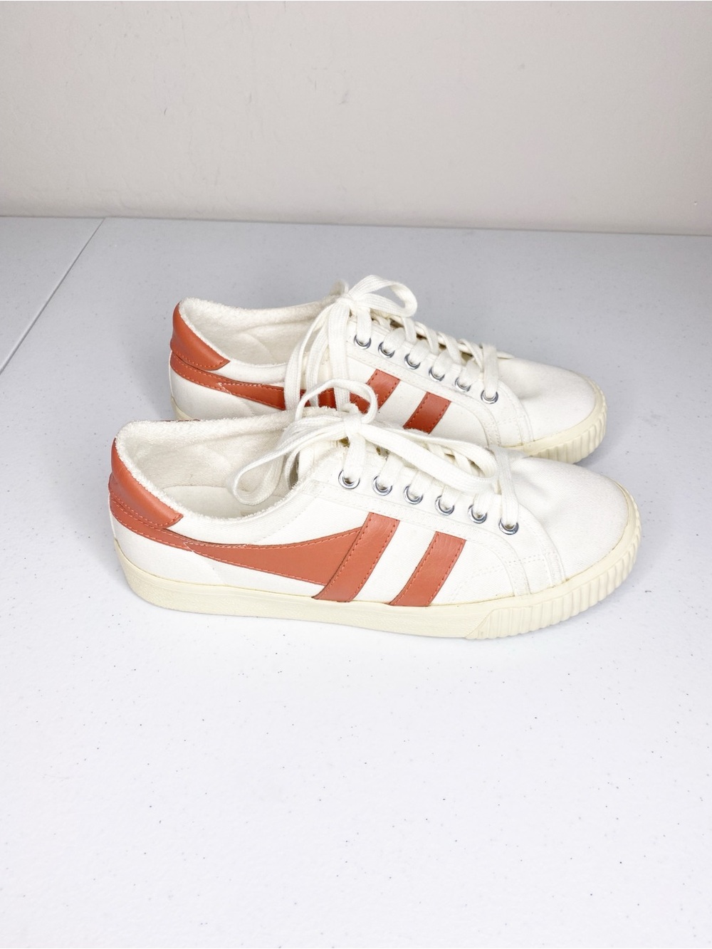 Gola Tennis Mark Cox Canvas Sneaker Off White Hot Coral Size 7 - Picture 4 of 9